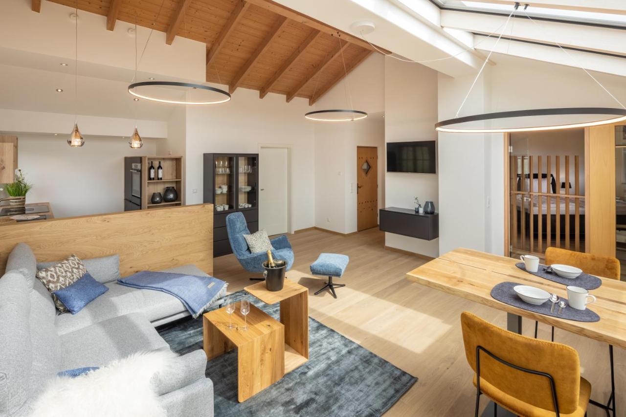 Stille X Weite - Hochwertige Wohnung Mit See-Panorama Kronburg Exterior foto